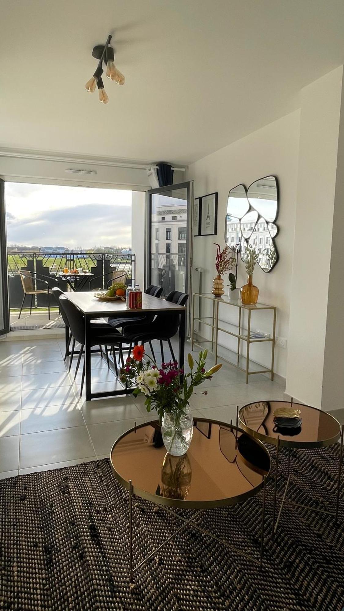 Disneyland-paris Sunshine - 6pers - Terrasse - Vue Sur Parc - 2parkings Appartement